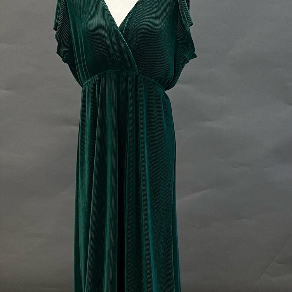 Baltic Born - Elegant Green Women's Dress